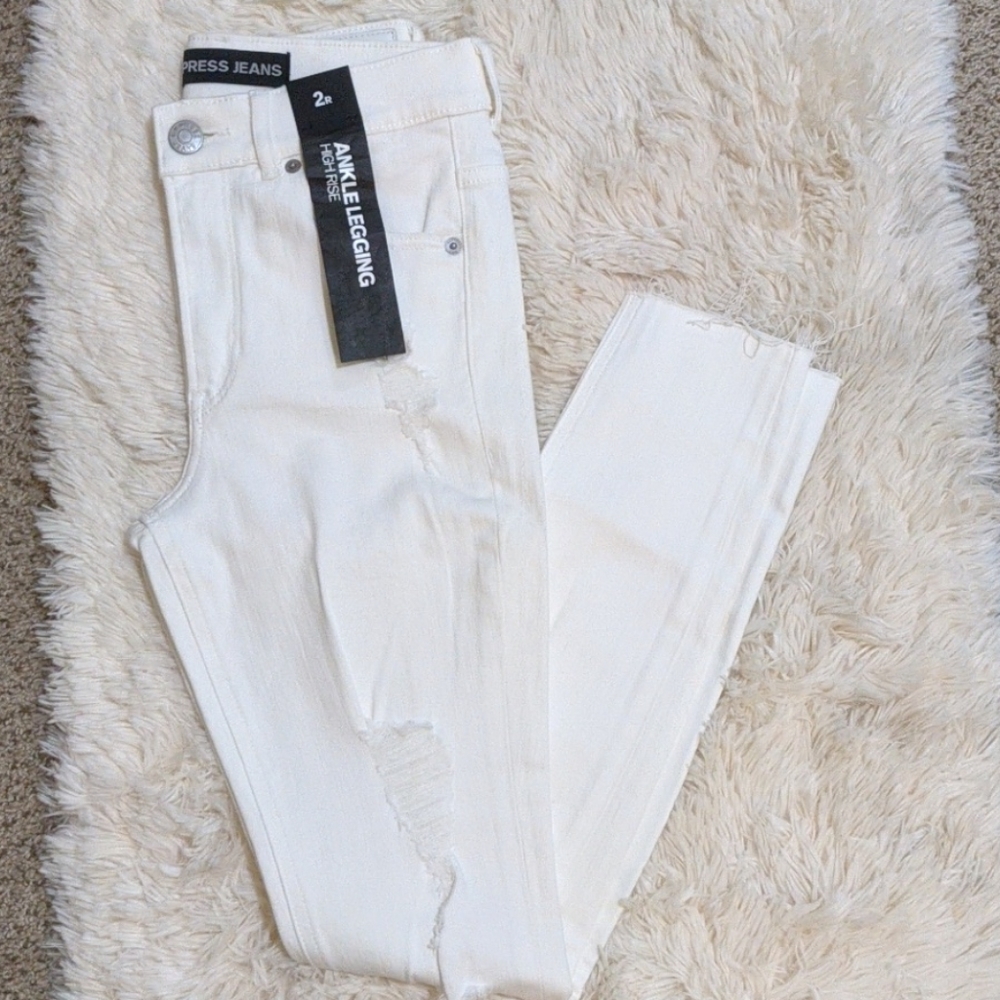 NWT Express destroyed denim jeans